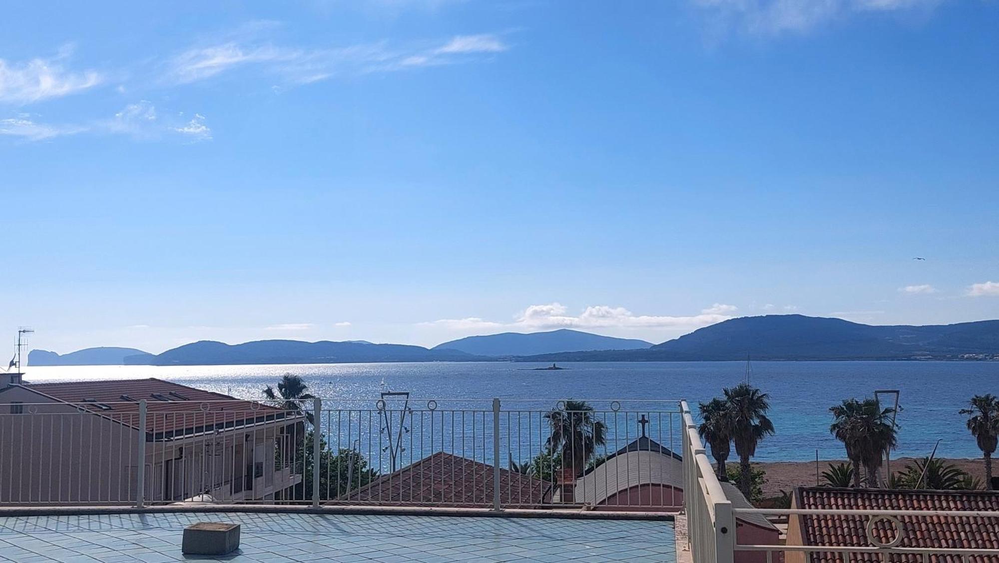 Lovealghero Stanze In Attico Vista Mare Exteriör bild