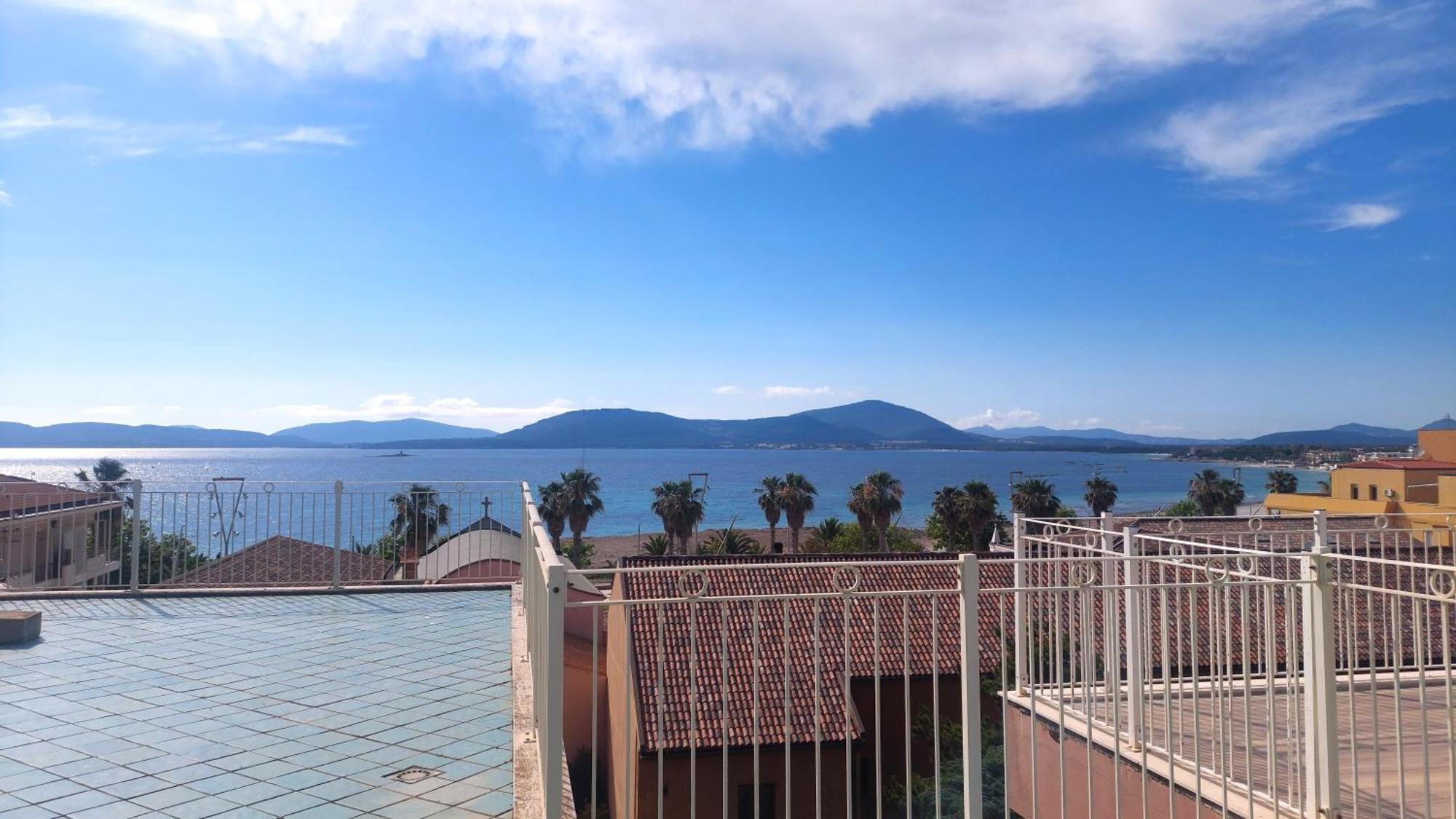Lovealghero Stanze In Attico Vista Mare Exteriör bild