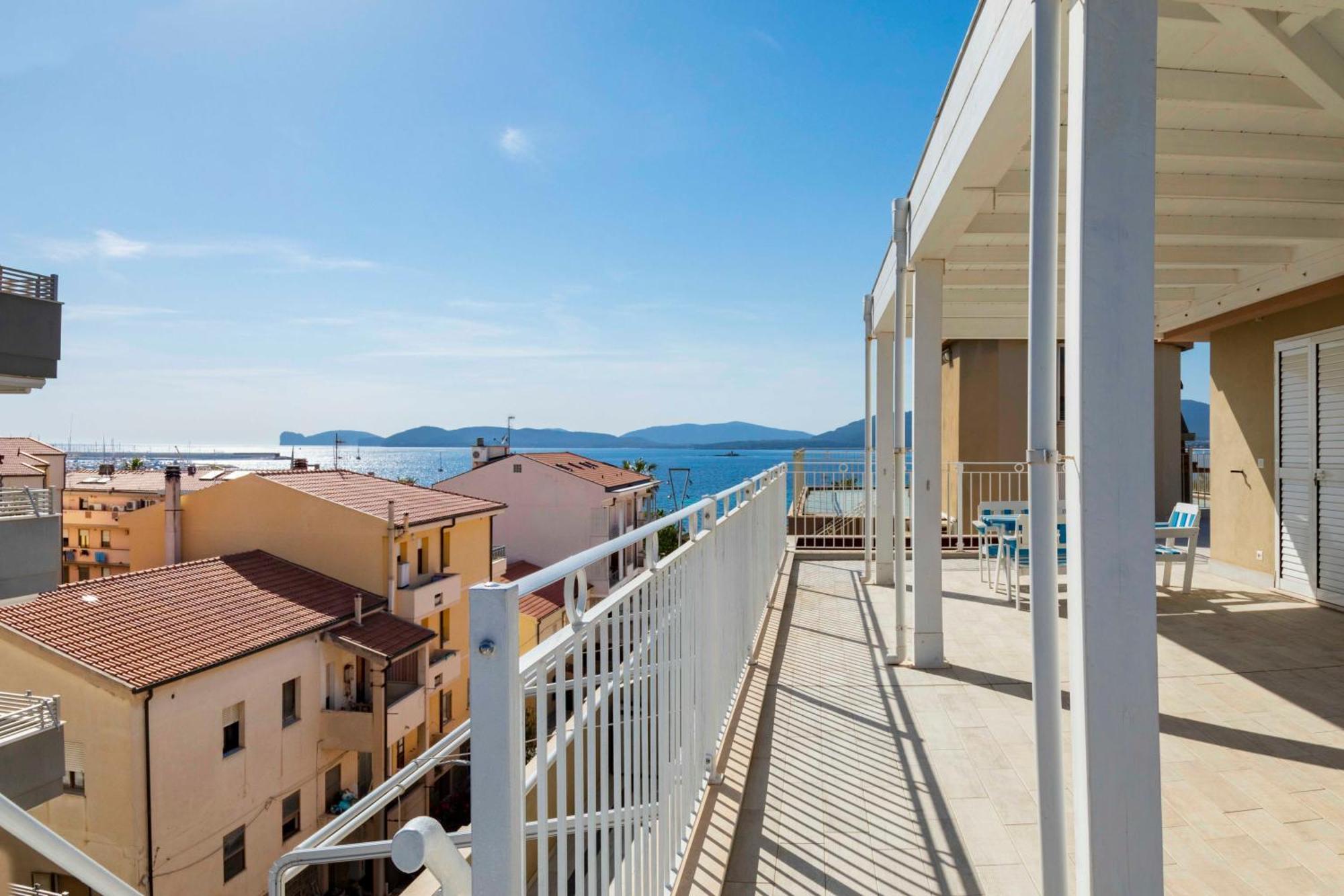 Lovealghero Stanze In Attico Vista Mare Exteriör bild